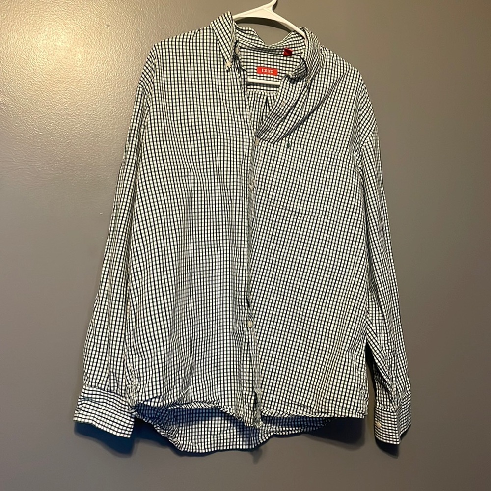 Men Izod dress shirt *